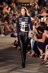 Tommy Hilfiger RTW Fall 2016