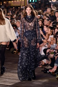 Tommy Hilfiger RTW Fall 2016