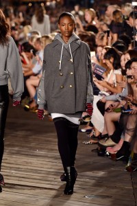 Tommy Hilfiger RTW Fall 2016