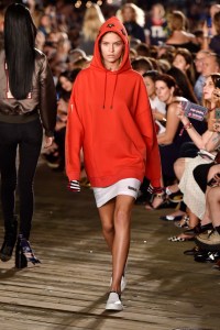 Tommy Hilfiger RTW Fall 2016