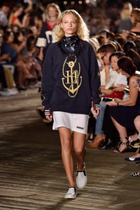 Tommy Hilfiger RTW Fall 2016
