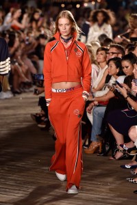 Tommy Hilfiger RTW Fall 2016
