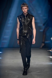 Versus RTW Spring 2017
