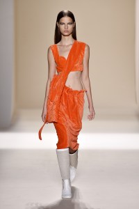 Victoria Beckham RTW Spring 2017