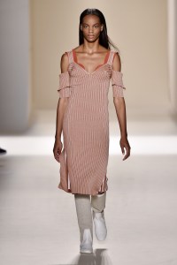 Victoria Beckham RTW Spring 2017