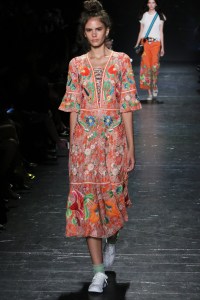 Vivienne Tam RTW Spring 2017