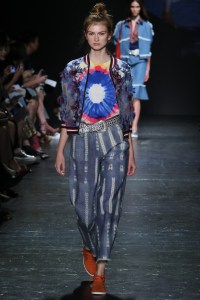 Vivienne Tam RTW Spring 2017