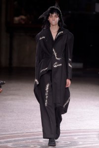 Yohji Yamamoto RTW Spring 2017