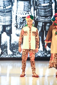 Jajaka by Ivan Gunawan RTW Spring 2017