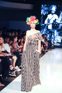 Jajaka by Ivan Gunawan RTW Spring 2017