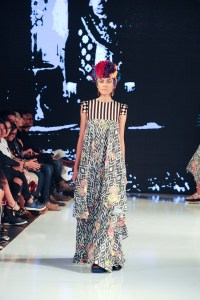 Jajaka by Ivan Gunawan RTW Spring 2017