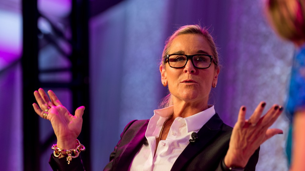 Angela Ahrendts Apple