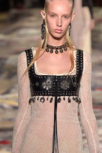 Alexander McQueen RTW Spring 2017
