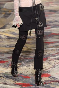 Alexander McQueen RTW Spring 2017