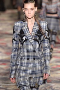 Alexander McQueen RTW Spring 2017
