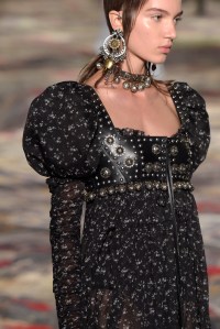 Alexander McQueen RTW Spring 2017
