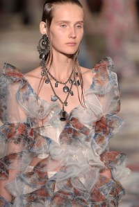 Alexander McQueen RTW Spring 2017