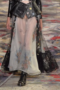 Alexander McQueen RTW Spring 2017