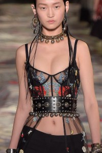 Alexander McQueen RTW Spring 2017