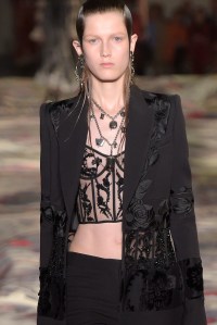Alexander McQueen RTW Spring 2017