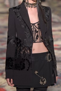 Alexander McQueen RTW Spring 2017