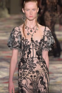 Alexander McQueen RTW Spring 2017