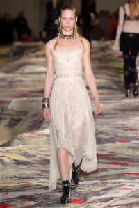 Alexander McQueen RTW Spring 2017