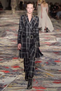 Alexander McQueen RTW Spring 2017