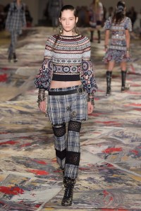 Alexander McQueen RTW Spring 2017