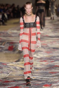 Alexander McQueen RTW Spring 2017