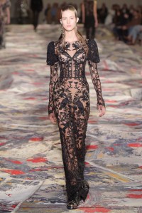 Alexander McQueen RTW Spring 2017