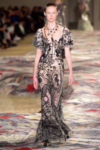 Alexander McQueen RTW Spring 2017