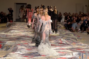 Alexander McQueen RTW Spring 2017