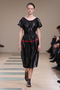 Azzedine Alaïa RTW Spring 2017 Paris