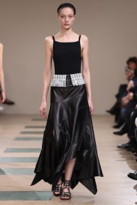 Azzedine Alaïa RTW Spring 2017 Paris