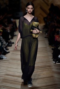 Beautiful People RTW Spring 2017 Tokyo Fashion Week