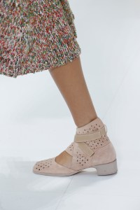 Chanel Shoes and Bags for Spring 2017: Detail Photos of Accessories From the Runway