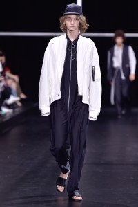 Ethosens RTW Spring 2017 Tokyo Fashion Week