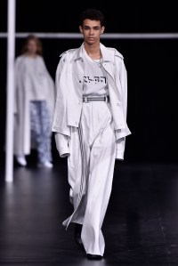 Ethosens RTW Spring 2017 Tokyo Fashion Week