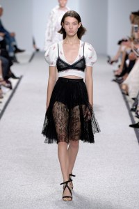 Giambattista Valli RTW Spring 2017
