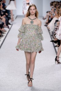 Giambattista Valli RTW Spring 2017
