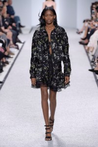 Giambattista Valli RTW Spring 2017