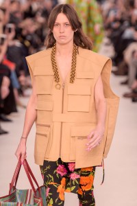 Balenciaga RTW Spring 2017