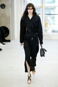 Louis Vuitton RTW Spring 2017