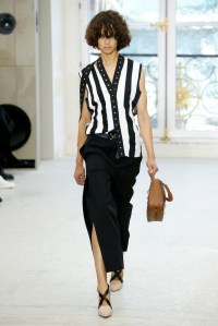 Louis Vuitton RTW Spring 2017