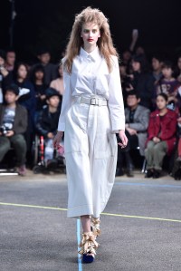 Mikio Sakabe RTW Spring 2017 Tokyo Fashion Week