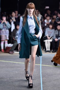Mikio Sakabe RTW Spring 2017 Tokyo Fashion Week