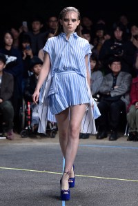 Mikio Sakabe RTW Spring 2017 Tokyo Fashion Week