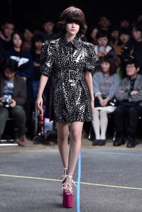 Mikio Sakabe RTW Spring 2017 Tokyo Fashion Week