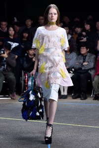 Mikio Sakabe RTW Spring 2017 Tokyo Fashion Week